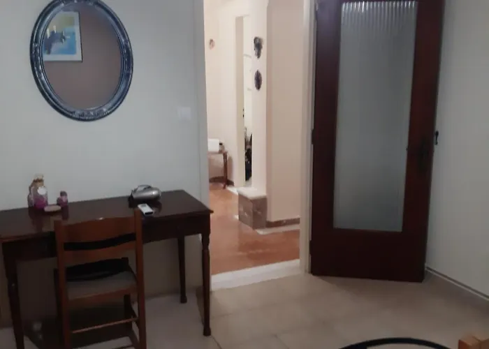 Retro Chic Apartment