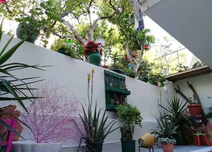 Retro Chic Apartment *