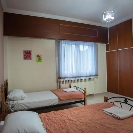 Retro Chic Аргостолион